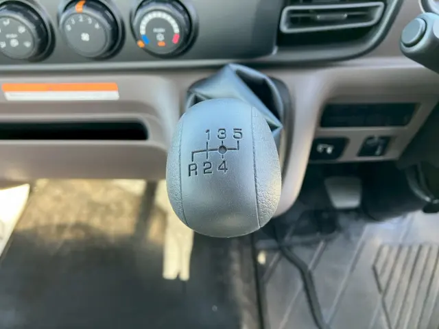 三菱 キャンター 2PG-FEB80(2WD)の写真28