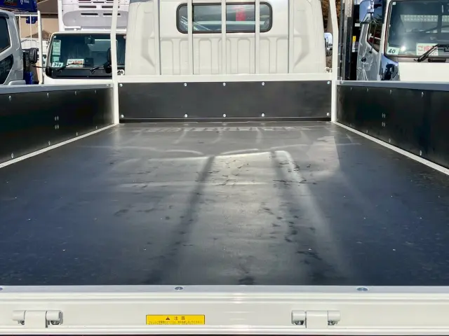 三菱 キャンター 2PG-FEB80(2WD)の写真10