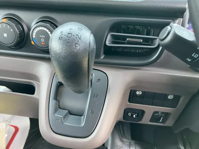 三菱 キャンター 2RG-FBA20(2WD)の写真33