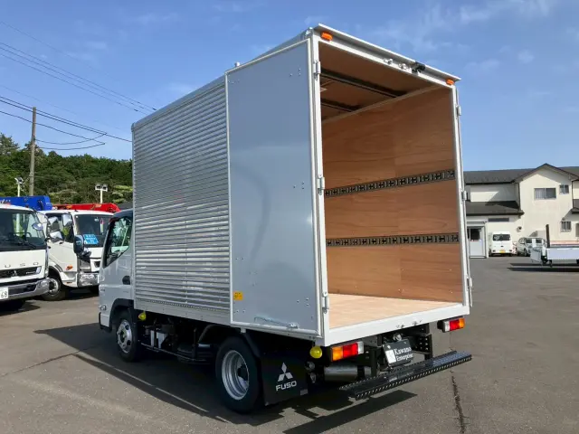 三菱 キャンター 2RG-FBA20(2WD)の写真14