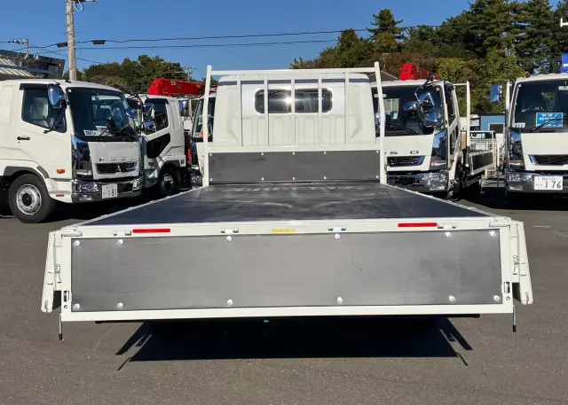 三菱 キャンター 2PG-FEB80(2WD)の写真9