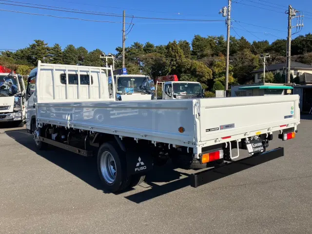 三菱 キャンター 2PG-FEB80(2WD)の写真11