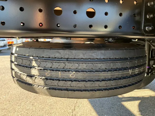 三菱 キャンター 2PG-FEB80(2WD)の写真17