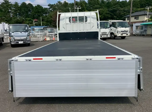 三菱 キャンター 2RG-FEB50(2WD)の写真9