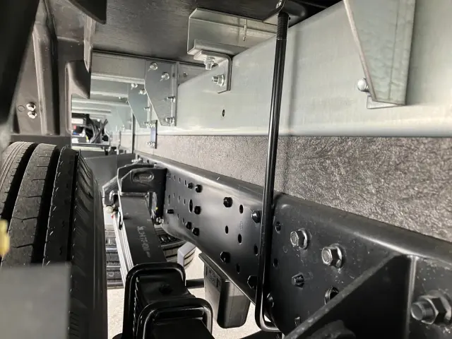 三菱 キャンター 2PG-FEB80の写真19