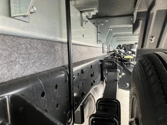 三菱 キャンター 2PG-FEB80の写真20