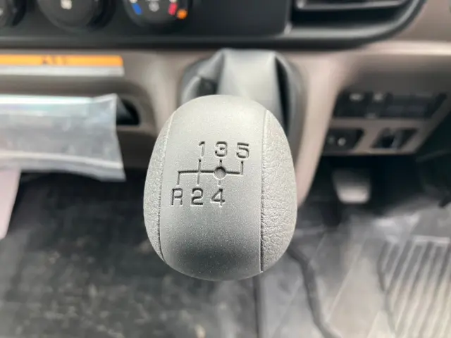 三菱 キャンター 2PG-FEB80の写真40