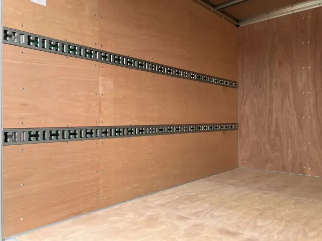 三菱 キャンター 2RG-FBA20(2WD)の写真7