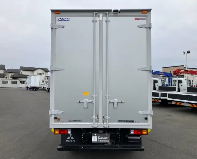 三菱 キャンター 2RG-FBA20(2WD)の写真8