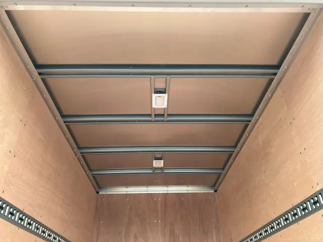 三菱 キャンター 2RG-FBA20(2WD)の写真11