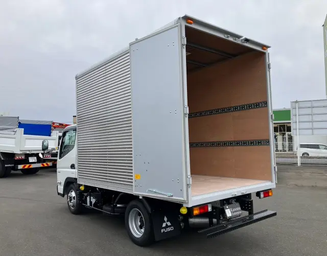 三菱 キャンター 2RG-FBA20(2WD)の写真14