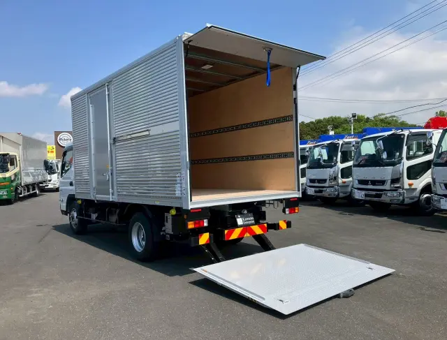 三菱 キャンター 2PG-FEB80(2WD)の写真15