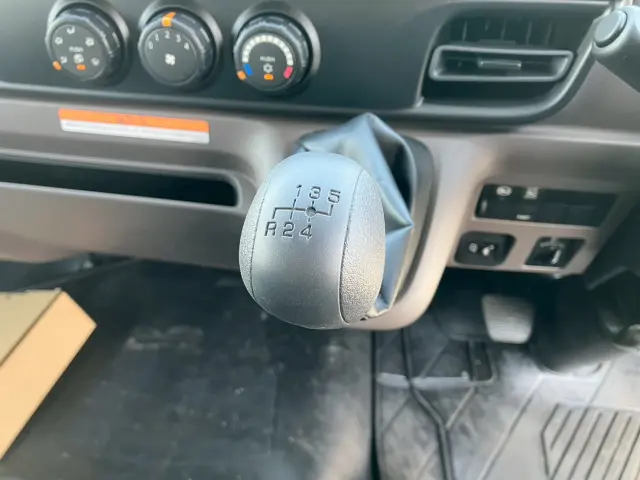 三菱 キャンター 2PG-FEB80(2WD)の写真38