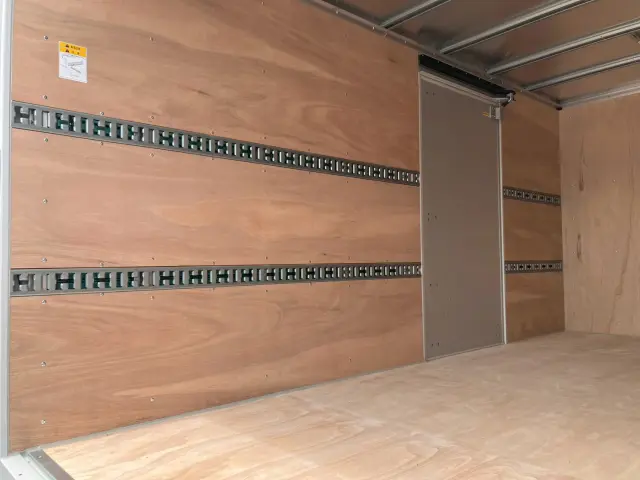 三菱 キャンター 2RG-FEB50(2WD)の写真7