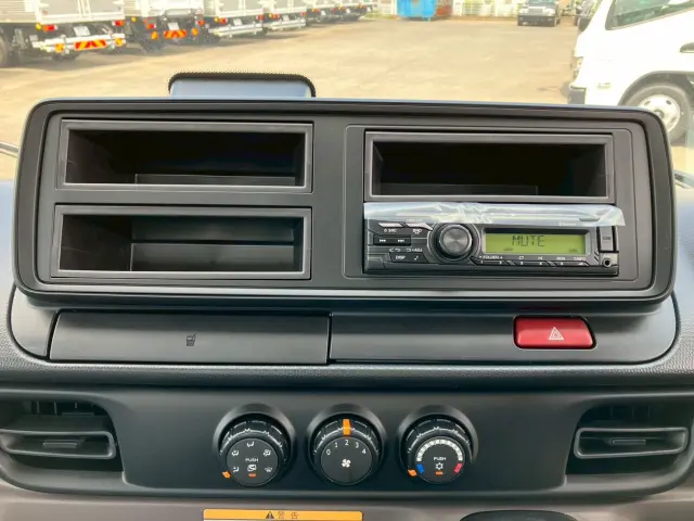 三菱 キャンター 2PG-FEBS0の写真29