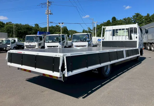 三菱 ファイター 2KG-FK62Fの写真7