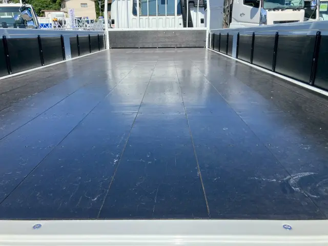 三菱 ファイター 2KG-FK62Fの写真10