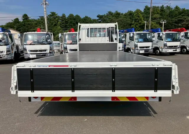 三菱 ファイター 2KG-FK62Fの写真8