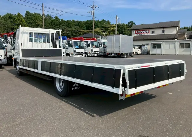 三菱 ファイター 2KG-FK62Fの写真11