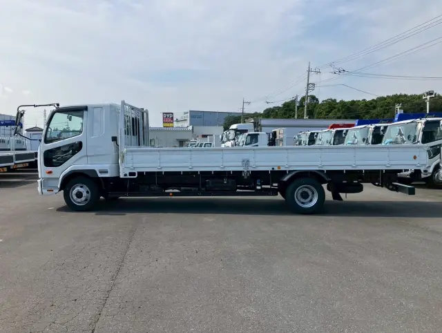 三菱 ファイター 2KG-FK62Fの写真12