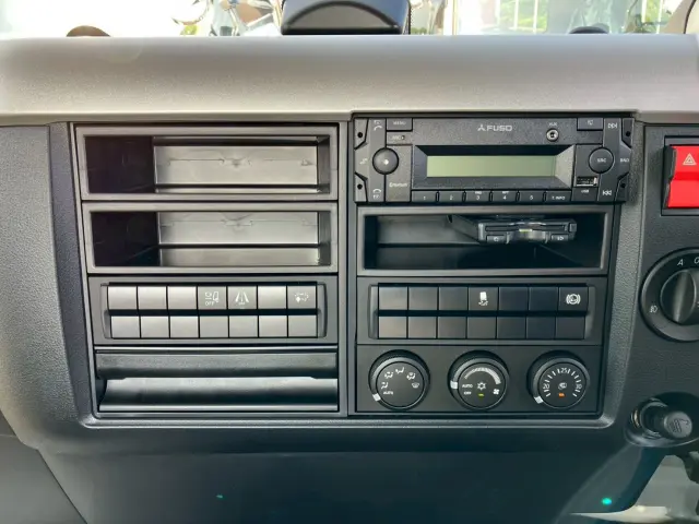 三菱 ファイター 2KG-FK62Fの写真30