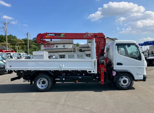 三菱 キャンター 2RG-FEA80(2WD)の写真6