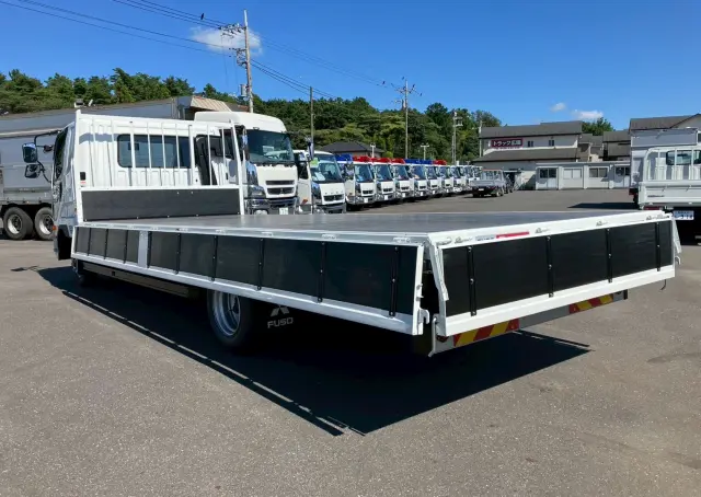 三菱 ファイター 2KG-FK62F(2WD)の写真12