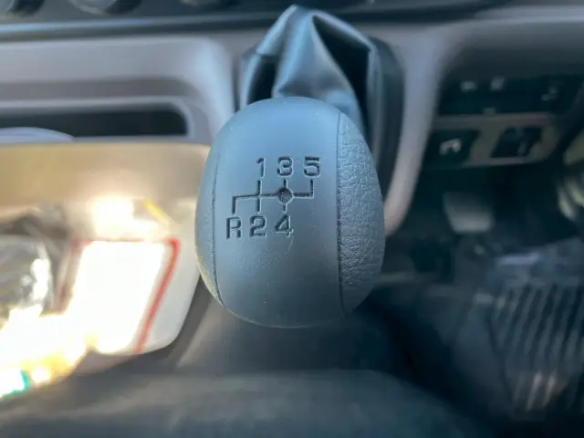 三菱 キャンター 2RG-FBAV0(2WD)の写真33