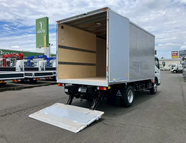 三菱 キャンター 2PG-FEB80(2WD)の写真6