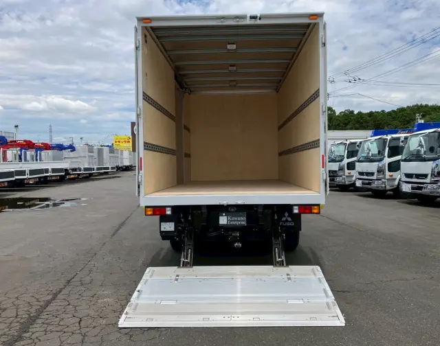 三菱 キャンター 2PG-FEB80(2WD)の写真10