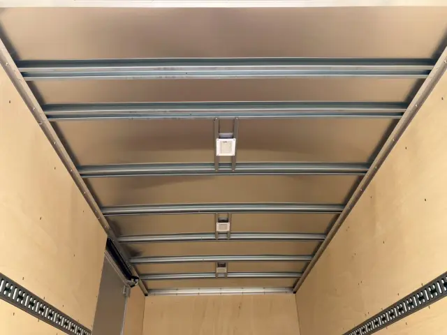 三菱 キャンター 2PG-FEB80(2WD)の写真12