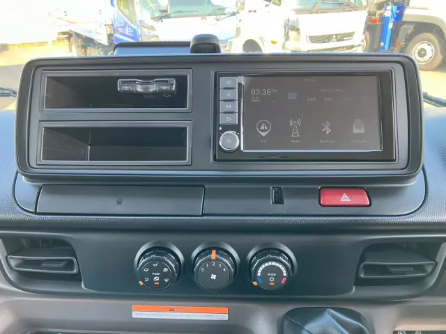 三菱 キャンター 2PG-FEB80(2WD)の写真35