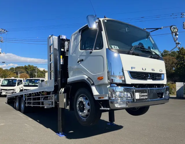 三菱 ファイター 2DG-FQ62F(6x2)の写真6