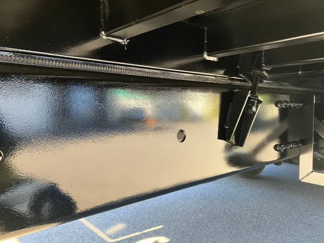 三菱 ファイター 2DG-FQ62F(6x2)の写真31