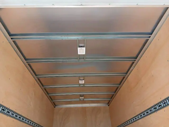 三菱 キャンター 2PG-FRB80(2WD)の写真12