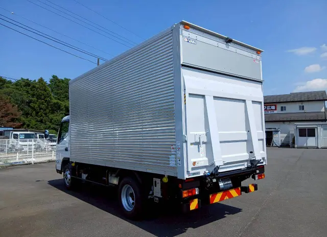 三菱 キャンター 2PG-FRB80(2WD)の写真14