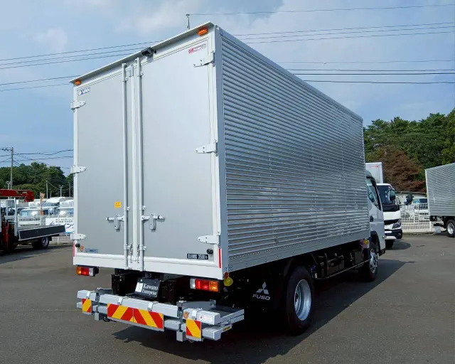 三菱 ミニキャブバン 2PG-FEB80(2WD)の写真5