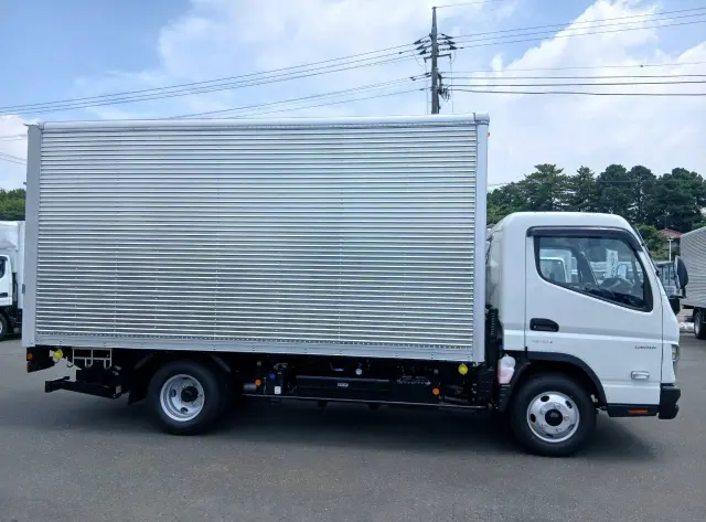 三菱 キャンター 2RG-FEB50(2WD)の写真4