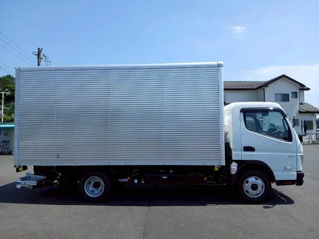 三菱 キャンター 2RG-FEB50(2WD)の写真4