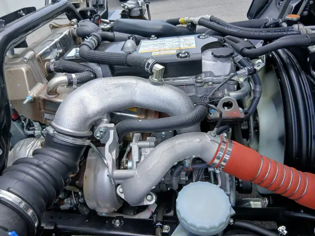 いすゞ フォワード 2RG-FRR90S4(2WD)の写真33