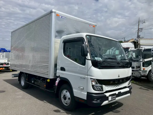 三菱 キャンター 2RG-FBA20(2WD)の写真3