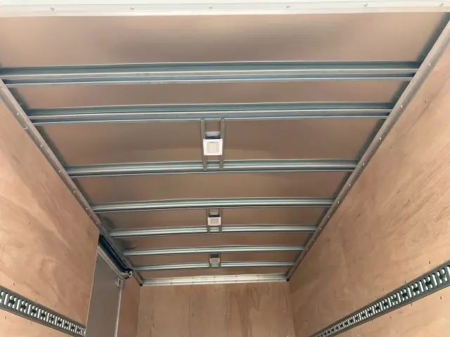 三菱 キャンター 2RG-FBA20(2WD)の写真13