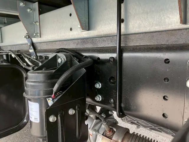 三菱 キャンター 2RG-FBA20(2WD)の写真22