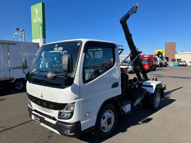 三菱 キャンター 2RG-FBAV0(2WD)の写真1