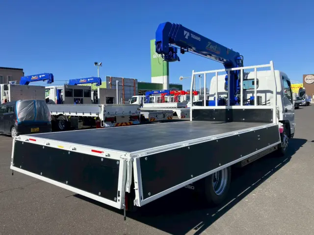 三菱 キャンター 2PG-FEB90(2WD)の写真9