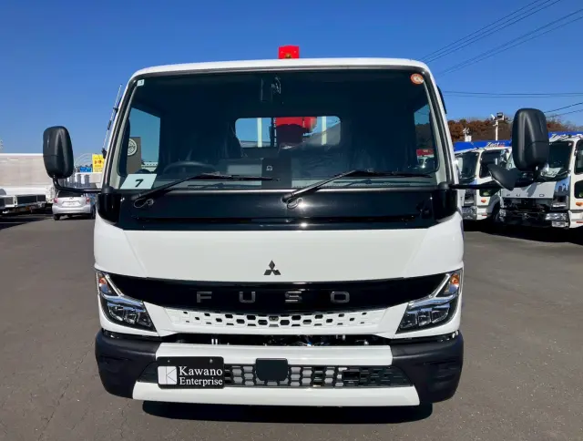 三菱 キャンター 2PG-FEB90(2WD)の写真3