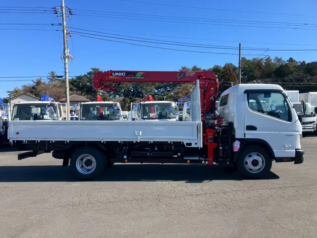 三菱 キャンター 2PG-FEB90(2WD)の写真6