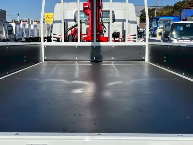 三菱 キャンター 2PG-FEB80(2WD)の写真13