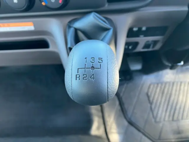 三菱 キャンター 2PG-FEB80(2WD)の写真39