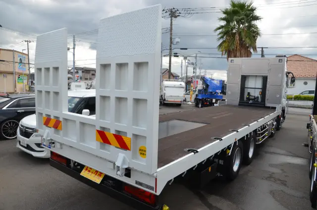 三菱 スーパーグレート 2PG-FS80VZ(8x4)の写真3